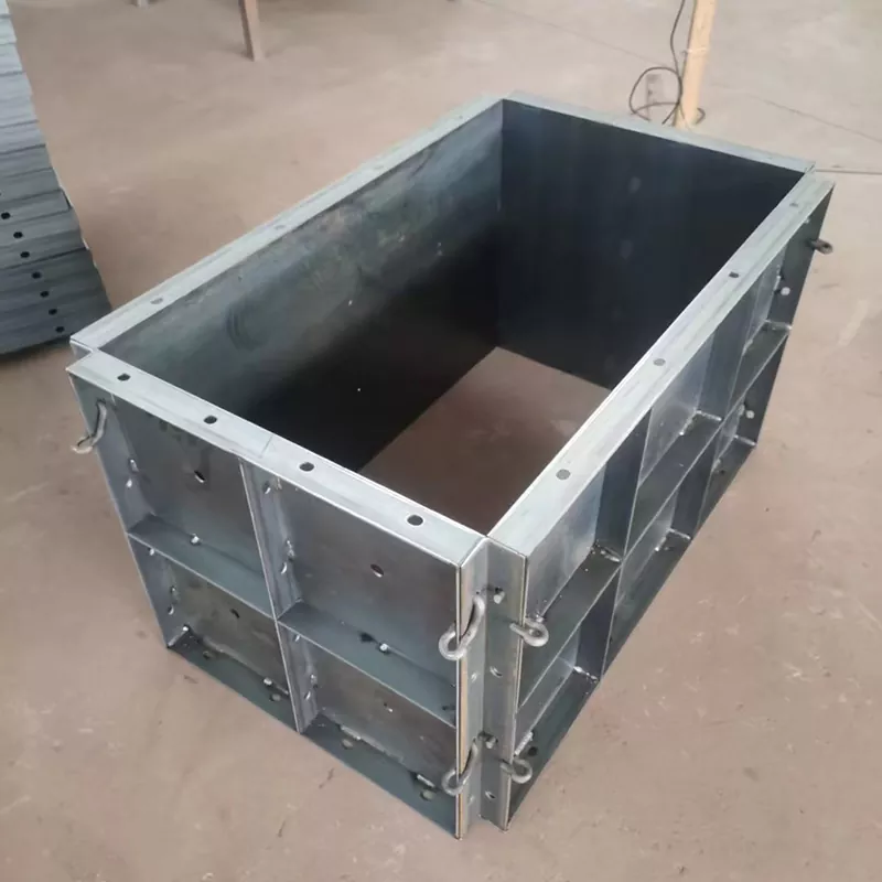 建物の壁用鋼製型枠