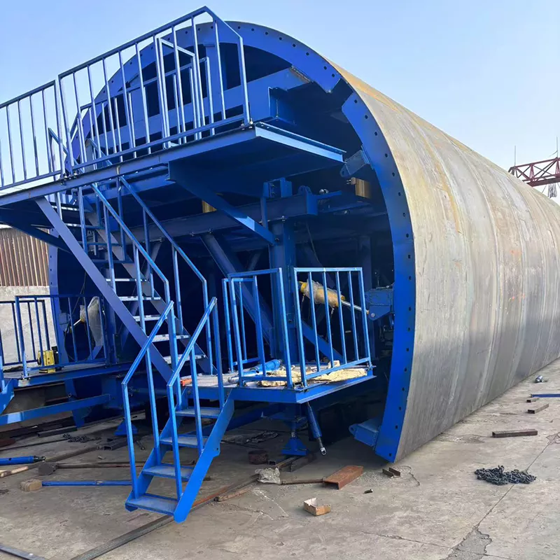 トンネル覆工用鋼製型枠